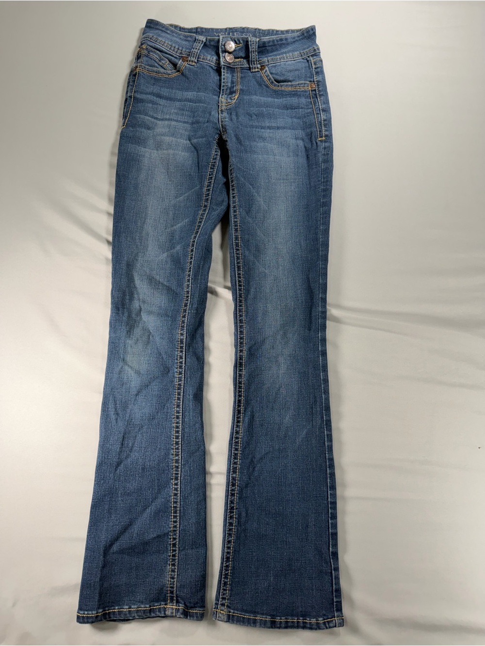WallFlower Luscious Curvy Bootcut Flare Jeans Womens Size 0 Blue Denim #1102
